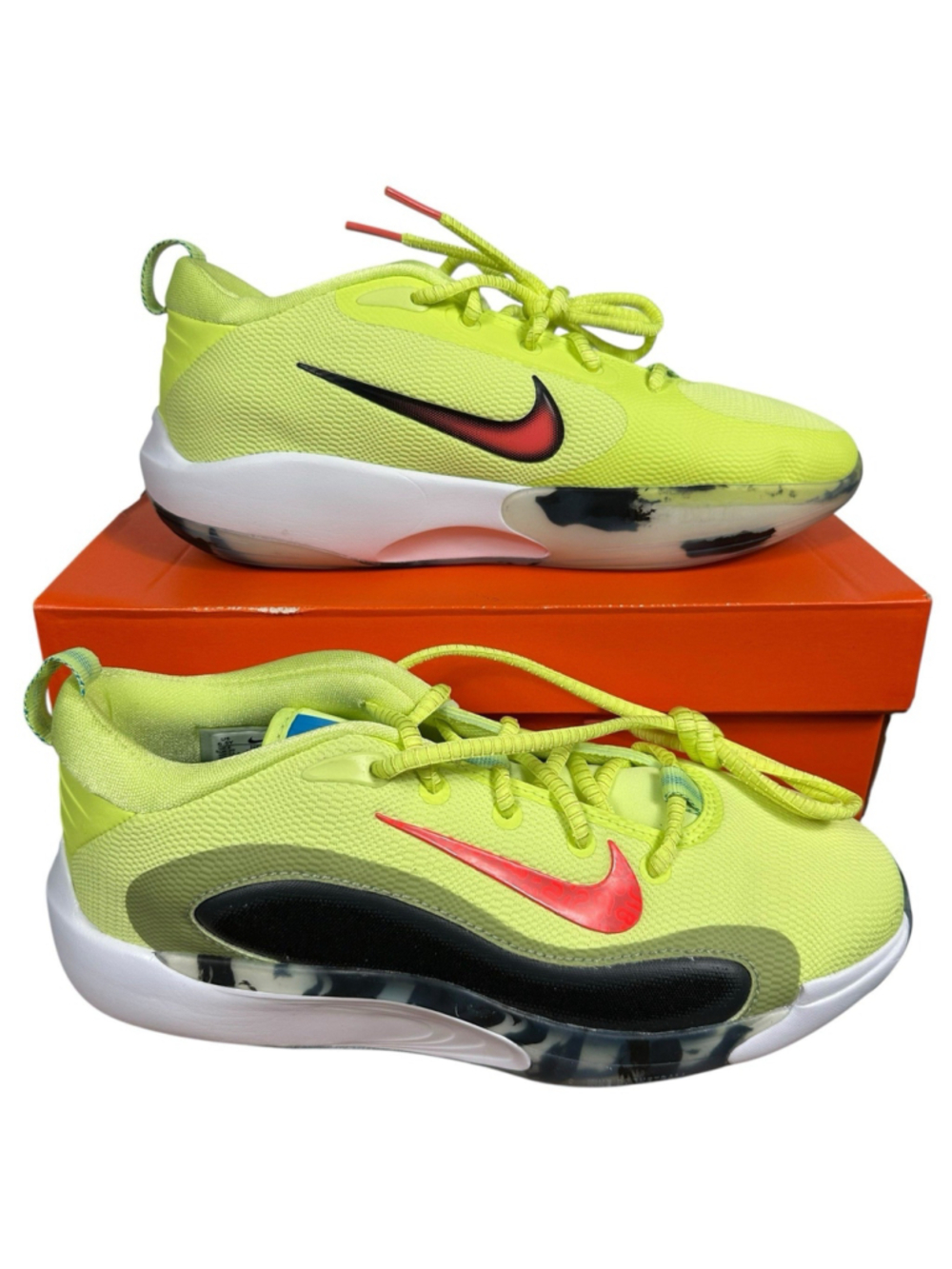 Nike IsoFly GS HF1170-700 Basketball Shoes Green Athletic Sneakers Youth 6.5Y
